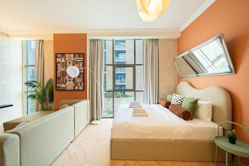 Scala Tower Central Chic with a twist studio