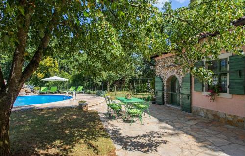 Peldbaseins, Gorgeous Home In Pazin in Zabrežani