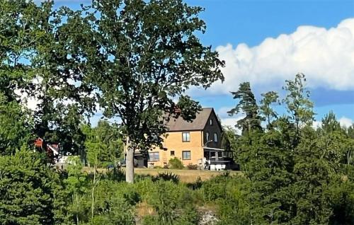 . Nice Home In Rörvik With Wifi