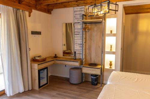 4 twin beds