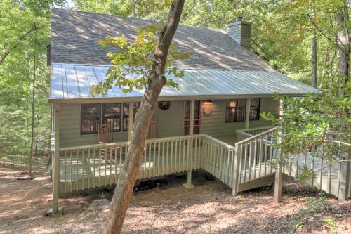 Reel Bliss Cabin - Cozy rustic interiors Wifi fireplace and lake access in Marblehill, USA