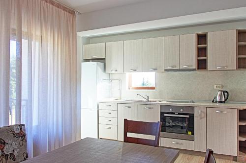 Rhodope's Heaven Dikchan 7