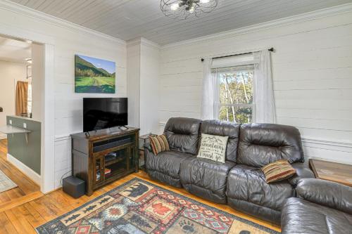 Mtn Views, New River Access & 98 Acres: Galax Gem in Fries
