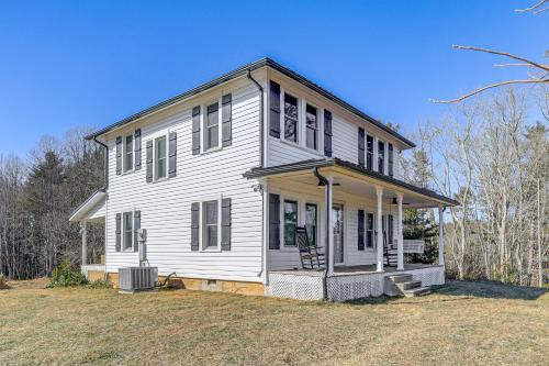 Mtn Views, New River Access & 98 Acres: Galax Gem in Fries