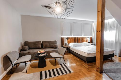 Hotel Zodiak in Sobienie Szlacheckie