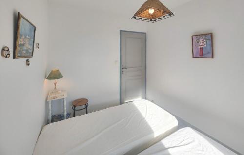 2 Bedroom Lovely Apartment In Fleury D'aude - image 5