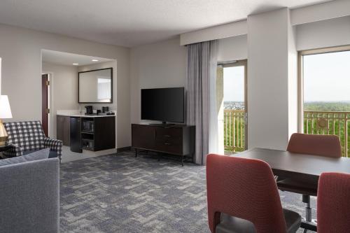 Embassy Suites Charlotte - Concord/Golf Resort & Spa - image 18