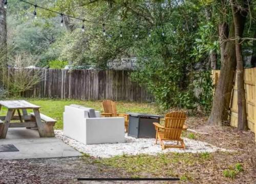 Lush Lounge Fire Pit BBQ Family – khách sạn tại Myrtle Grove