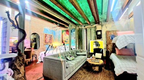 Smat homes for working abroad with style in barcelona GOTIG-BEACH