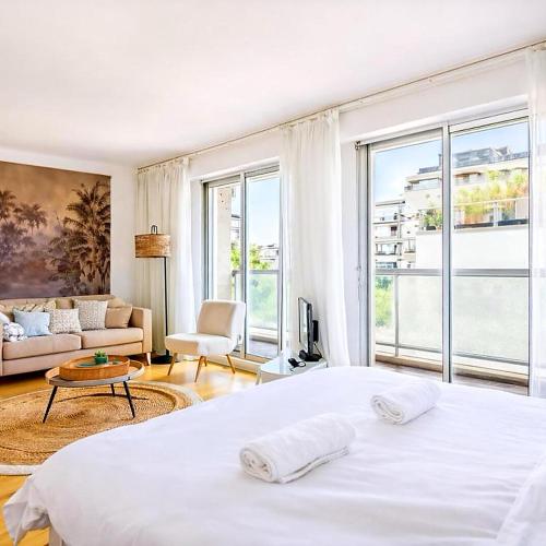 Grand Studio 50 m2 Balcon Porte de Versailles