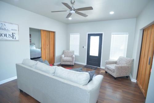Modern Farmhouse | Game Loft + Home Air Purifier in Heth (AR)