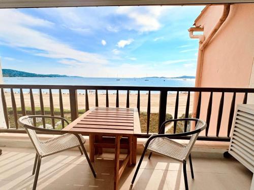 Studio lumineux avec climatisation et parking à Port Grimaud - FR-1-868-4 - image 3