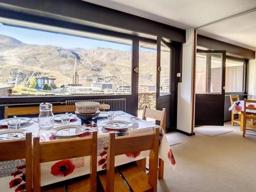 Appartement lumineux · Skis aux pieds · Terrasse & Casier à skis - FR-1-344-1290