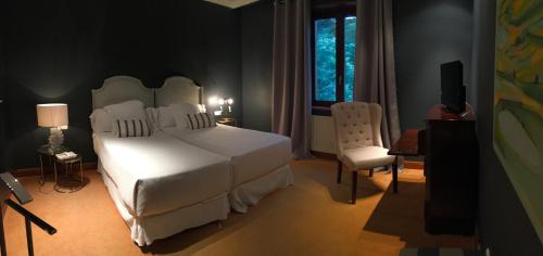 2 double beds
