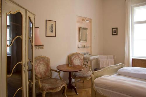 Hotel Mariandl Room Type - Double Room with Private External Bathroom
