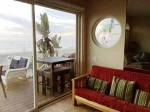 Awesomesauce beach house 2 - image 4