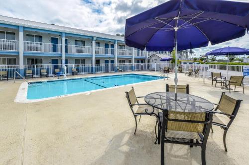Rodeway Inn North Charleston - image 6