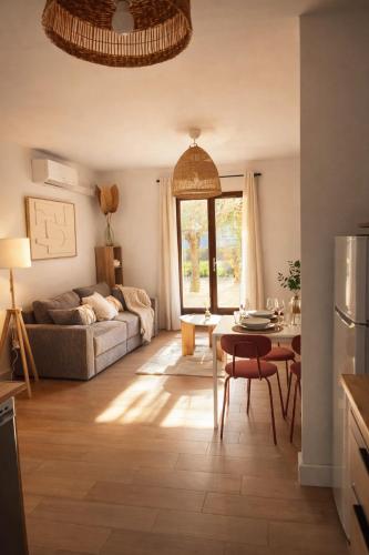 Appartement 4 personnes 5 minutes a pieds du centre ville parking gratuit jardin 85m2