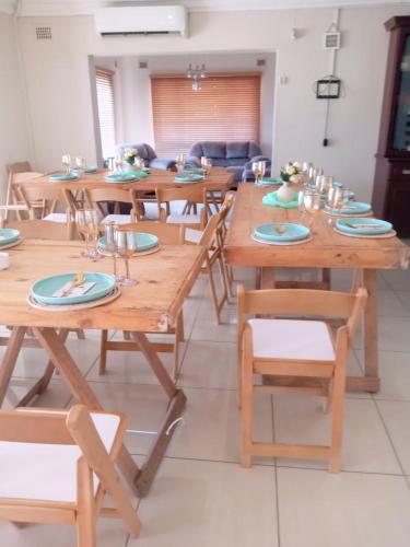 Kitchen, Sydney's NA Guest House and Venue in Isipingo