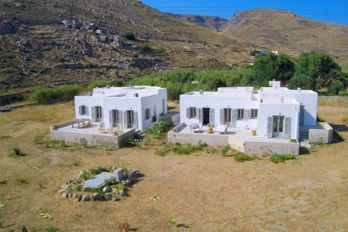 Serifos Beachfront Villa Ganema in Ganema