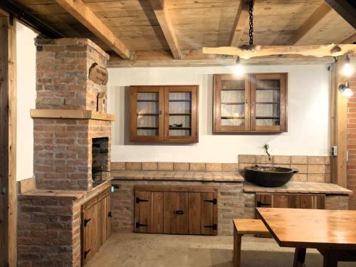 Instalaciones, Papa Franks House in Dobrna