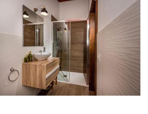 ห้องน้ำ, Villa Mirò (Villa Miro) in กาเซ ฟิออร์ดิลิโน