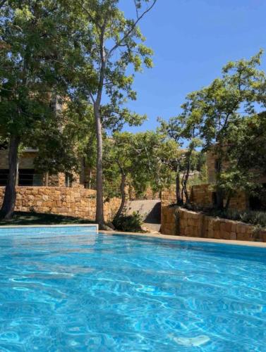 Piscina, Mountain Getaway in Faqra, Redrock in Ajaltoun