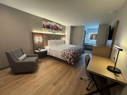 Red Roof Inn Arlington - Entertainment District - Haltom City