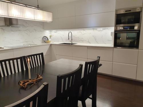 . House Arvies
