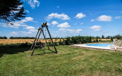 Detached rural Barn with private pool in Saint-Aubin-de-Cadelech