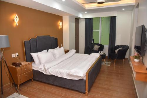 Prime Location Hotel Near Bridge Residency,314 in ムザファラバード