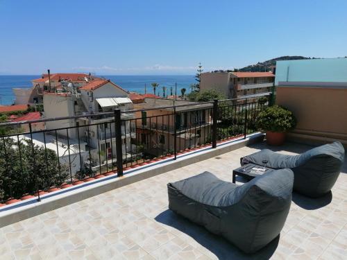 Marinos Seaside 5