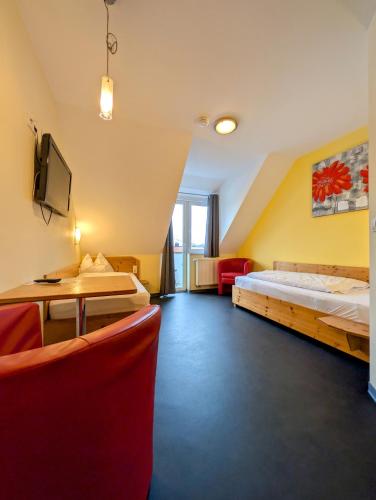 2 twin beds