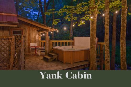 Moore House Inn & Cabins in Marlinton