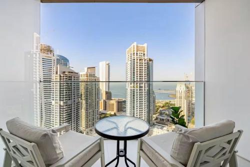 Oshima Holidays 1BR | Liv Marina | Marina View - image 14