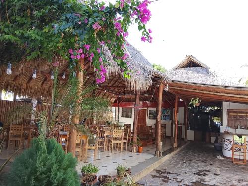 餐厅, PopoyoLoco Surf House in 波波约