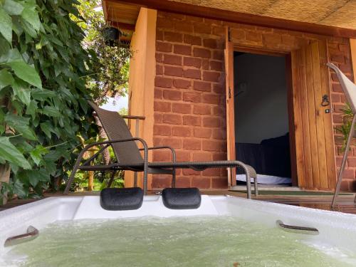 Chalé Makar - Hidromassagem aquecida e vista para as montanhas (Chale Makar - Hidromassagem aquecida e vista para as montanhas) in 桑塔納杜裡亞舒