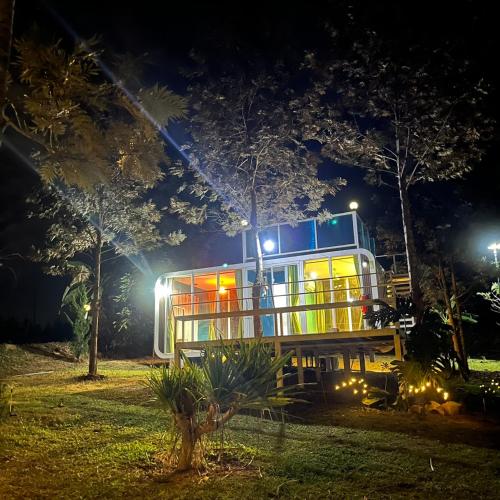 บ้านกระจก - Sukhothai