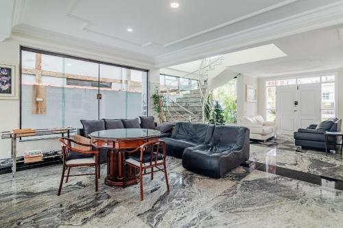 Luxo cond Acapulco piscina - bilhar - churrasqueira in 雅爾丁阿卡普爾科