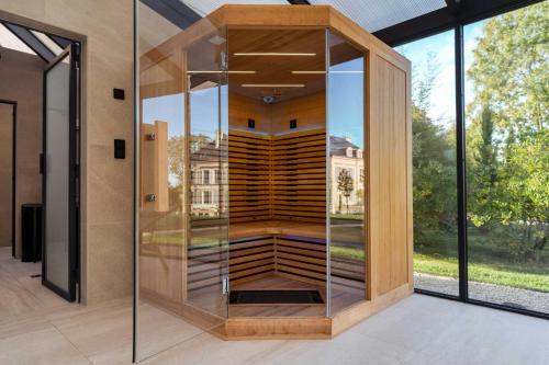 Сауна, Domaine de l'Ormeau - Luxury Estate with Indoor Pool and Spa in Falaise, Normandy - Steps from Willi in Falaise
