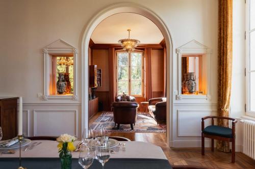 Domaine de l'Ormeau - Luxury Estate with Indoor Pool and Spa in Falaise, Normandy - Steps from Willi in Falaise