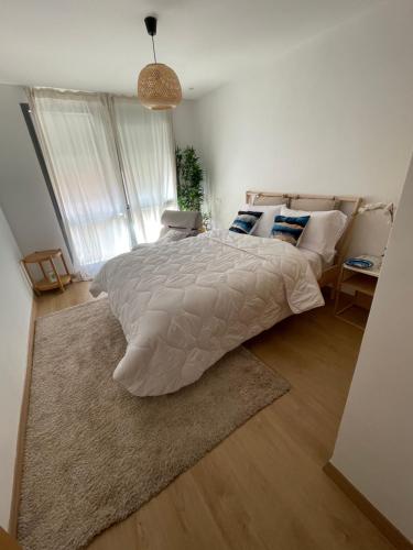 Private Room,living room, Piscine & Parking en cohabitation avec le hôte seulement (Private Room,living room, Piscine & Parking en cohabitation avec le hote seulement) in Nouaceur