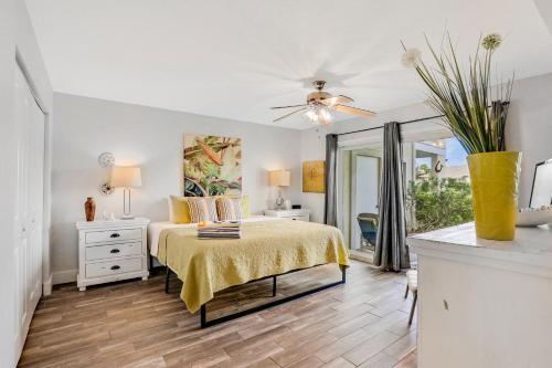 Facilities, Ground-floor condo next to the tennis courts with 2 pools, sauna, beach access in Butler Beach