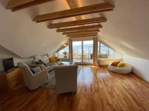 100m zum See, Traumhafte Dachwohnung mit Seeblick in Sipplingen, Deutschland