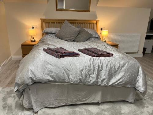Quiet studio flat near University & QMC, King size bed in 沃萊頓
