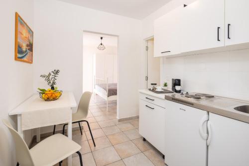 Beautiful Seaview Apartments Loncar 5