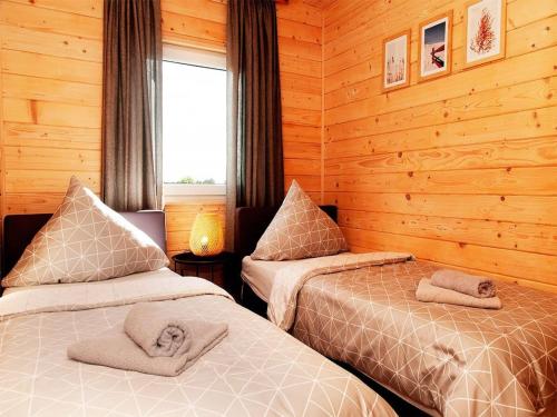 Holiday homes with pool, sauna and jacuzzi, Гонски (фото 6)