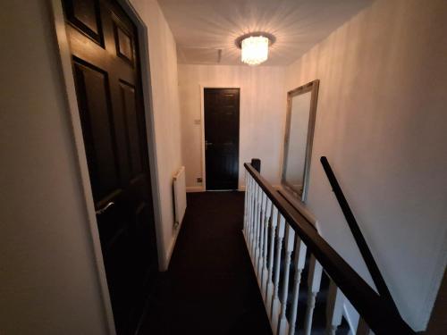 Foxley - Contractor 4-bed with parking & WIFI by Hosterooo in 威德尼斯