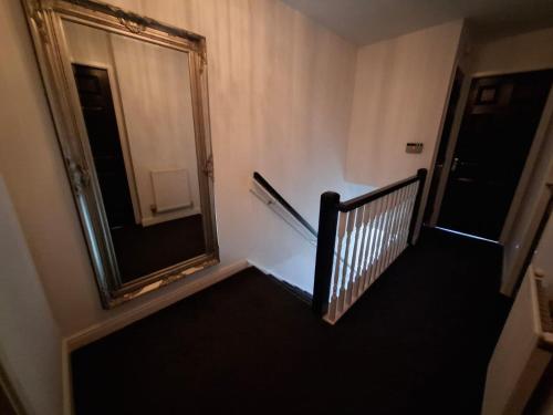 Foxley - Contractor 4-bed with parking & WIFI by Hosterooo in 威德尼斯
