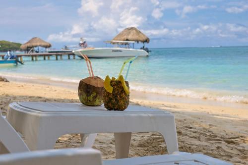 Hotel Coral Sand Islas Del Rosario in Rosario Islands